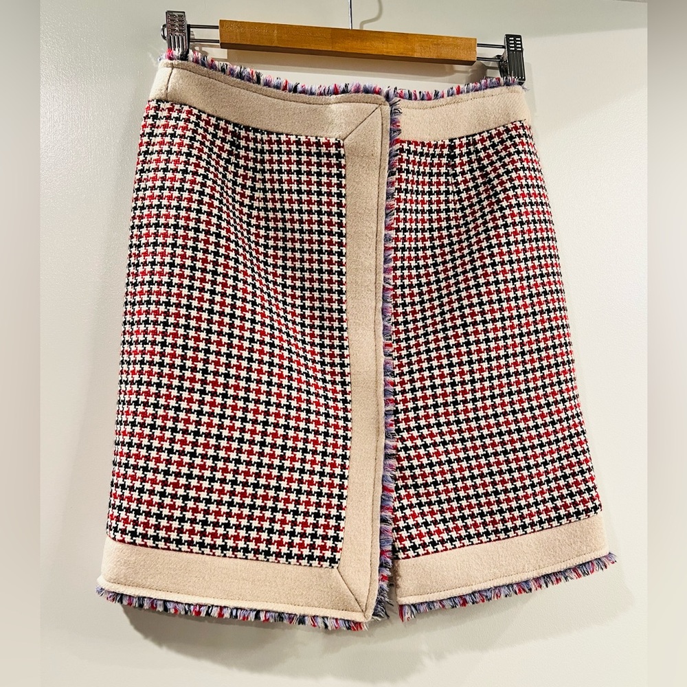 Vintage Balenciaga wool mini skirt in perfect condition size 36 - Picture 1 of 10